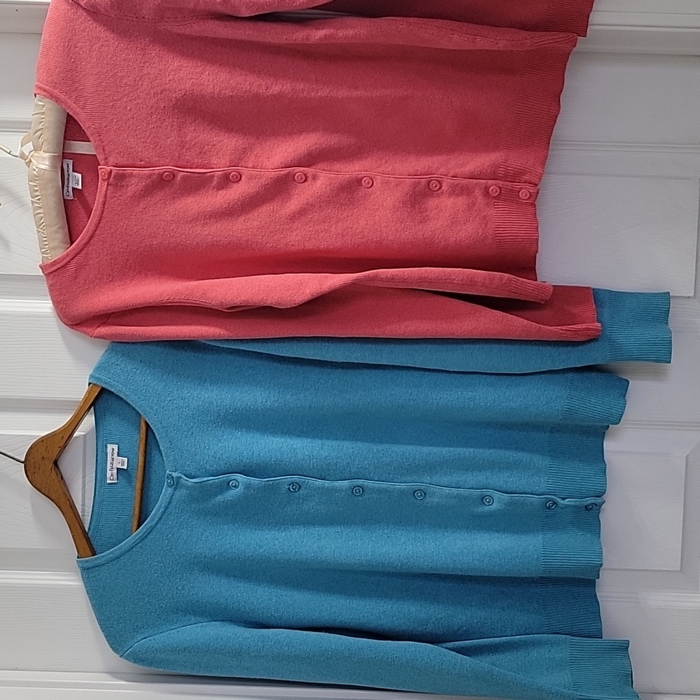 Croft&Barrow Women's Sweaters. Good Condition. Turquoise and Coral. PM & LG